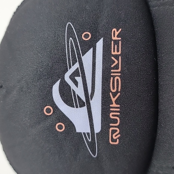 Quiksilver Black Padded & Mesh Snapback Baseball Cap Hat - Picture 10 of 10